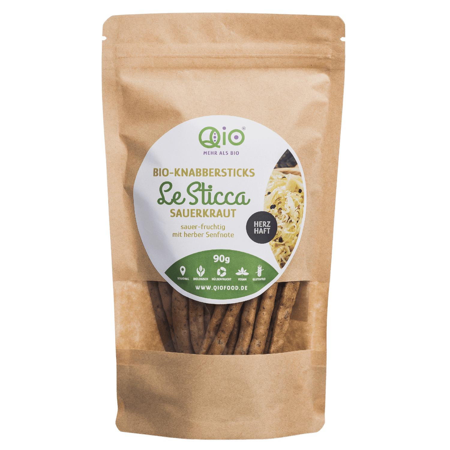 Eine braune Papiertüte mit Qio Bio-Knabbersticks Le Sticca Sauerkraut Snack, mit einem transparenten Fenster, auf dem die Brotstangen zu sehen sind, und einem Etikett mit Produktinformationen und einem Foto von Sauerkraut.