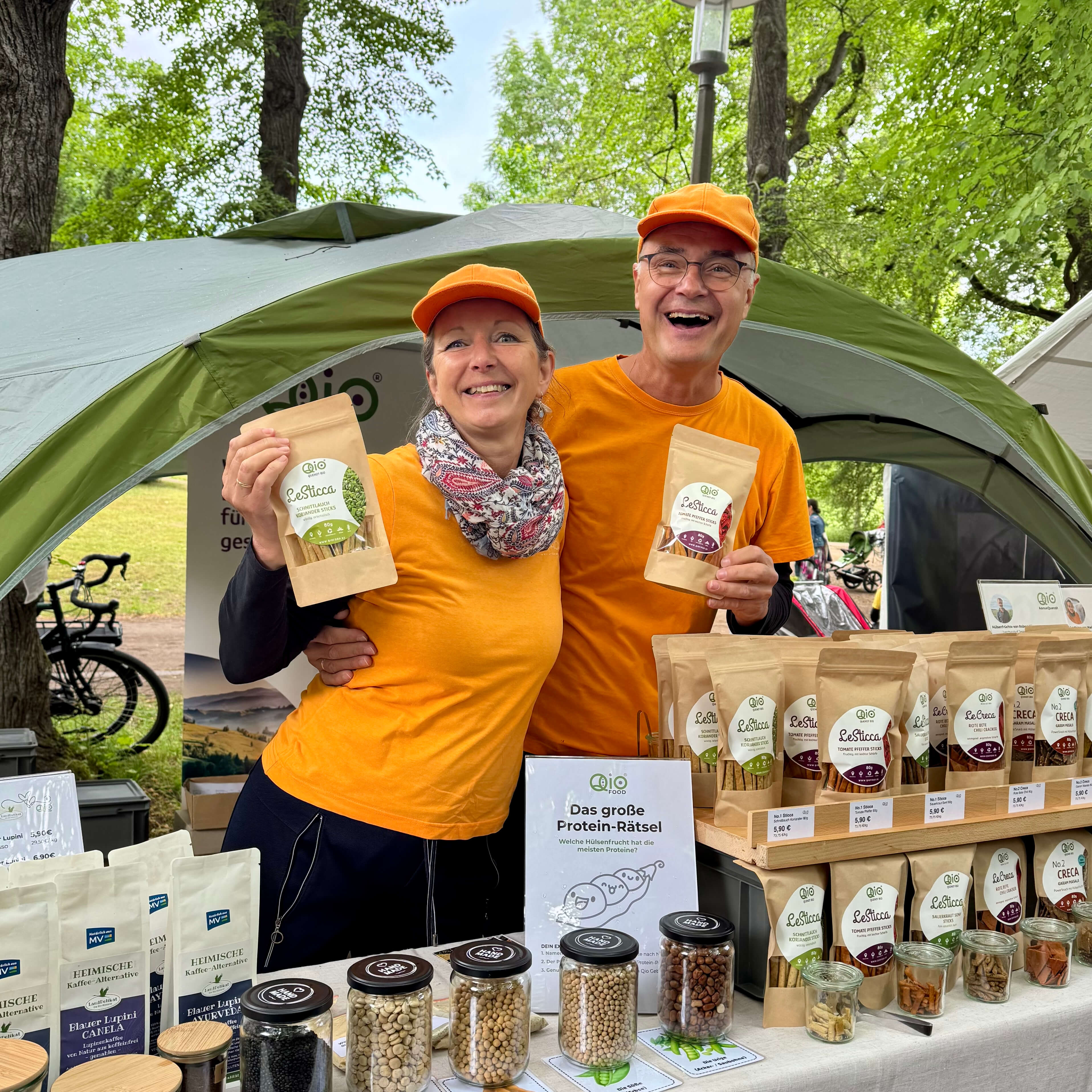 Heike und Matthias Quendt von Qio Food gemeinsam auf der Ökofete 2026 in Leipzig
