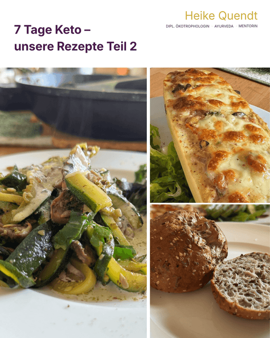 Keto-Rezepte Teil 2: Cremige Zucchini-Pilz-Pfanne, überbackener Low-Carb-Auflauf und aufgeschnittene Low-Carb-Brötchen auf Tellern.